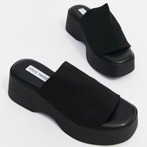 Never worn Steve Madden 90s slinky 30s platform slides sandals